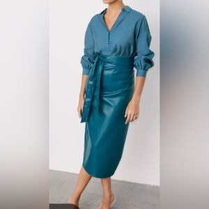 Giftable NWT-Teal Vegan Jaspre Wrap Skirt